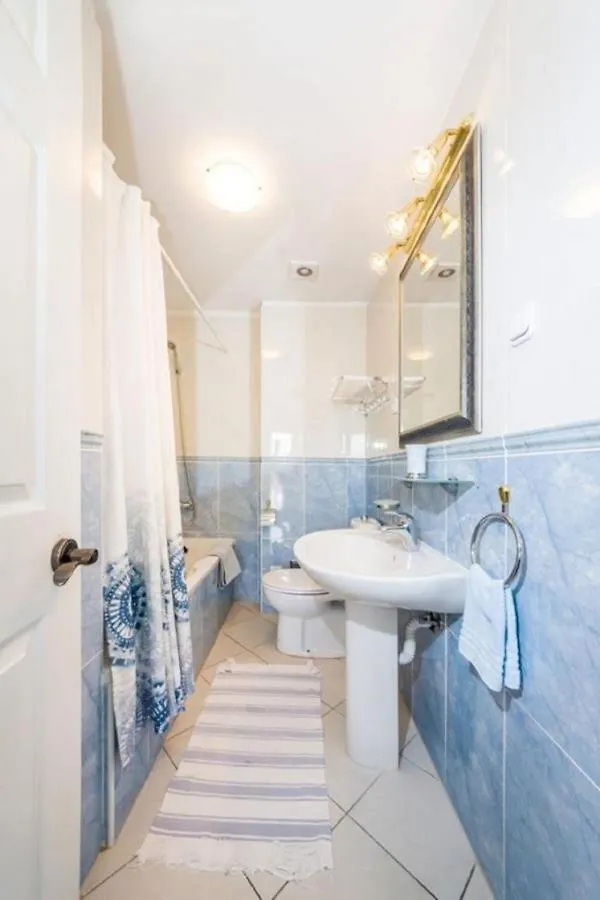 Apartments Vuzi - 100M From Sea