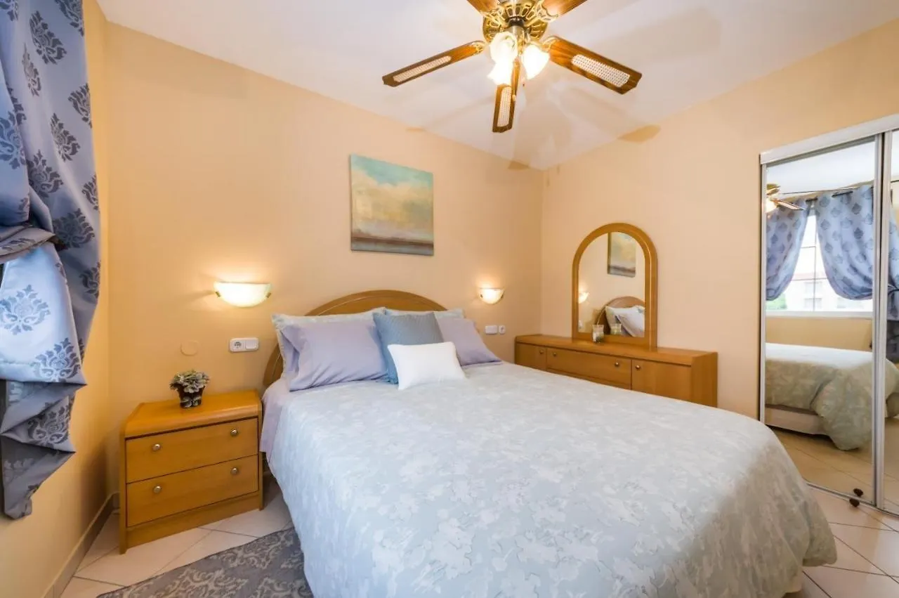 Apartments Vuzi - 100M From Sea 0*, Zaton